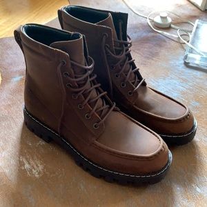 Roots boots - brand new 10.5